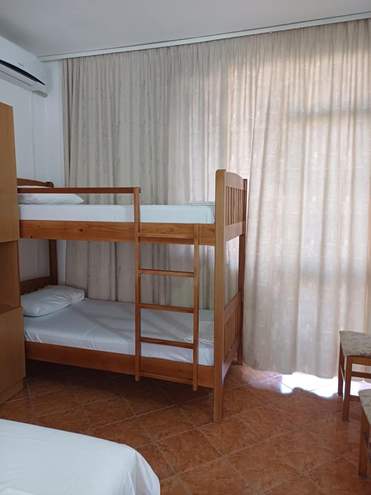 Arben Apartment ดูร์เรส ภายนอก รูปภาพ